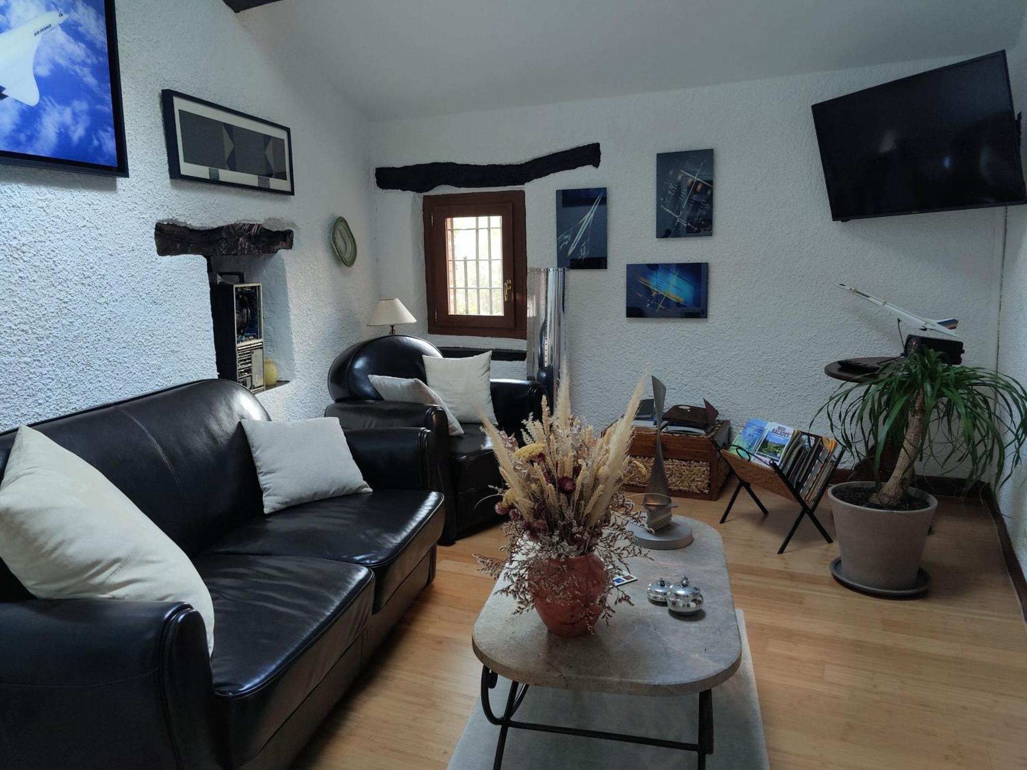 Mas Peu Del Causse Bed & Breakfast Thuir Exterior foto
